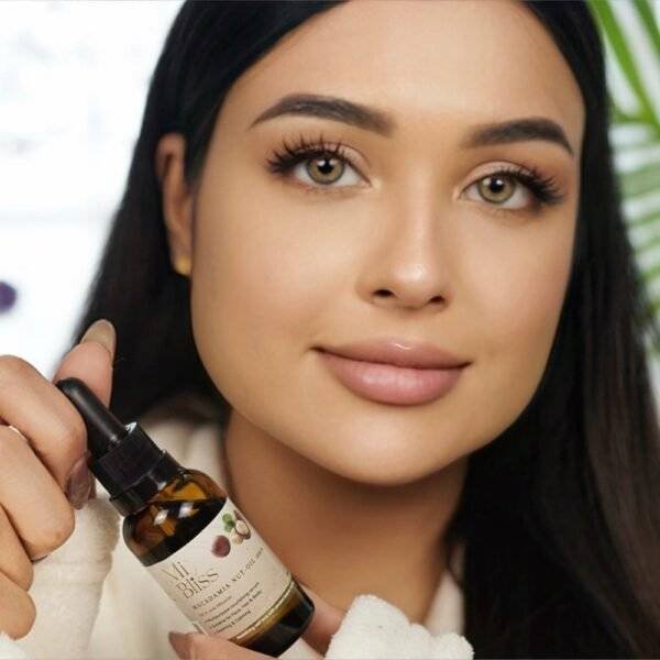 Macadamia Nut-Oil Serum - Image 2